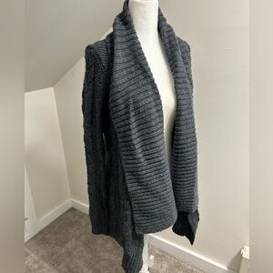 American Eagle Charcoal chunky knit cardigan
